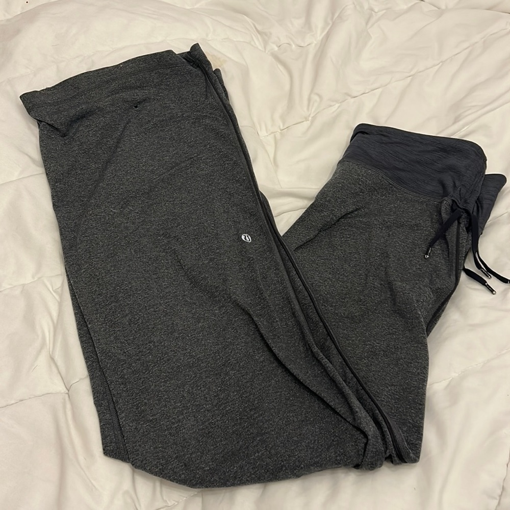 Grey lululemon pant